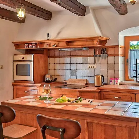 Villa Jacassa With Pool And Jacuzzi *