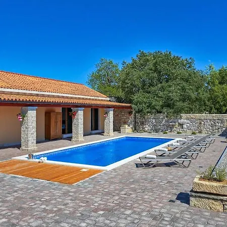 Βίλα Jacassa With Pool And Jacuzzi *