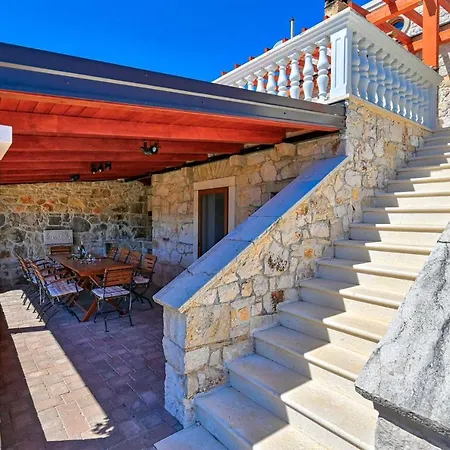 Willa Jacassa With Pool And Jacuzzi Biograd Na Moru